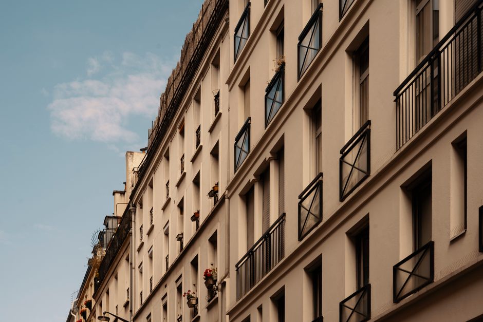 Choisir son étage et son orientation dans le neuf en 2026