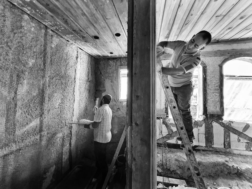 Chantier d'isolation d'un logement neuf, parois et planchers